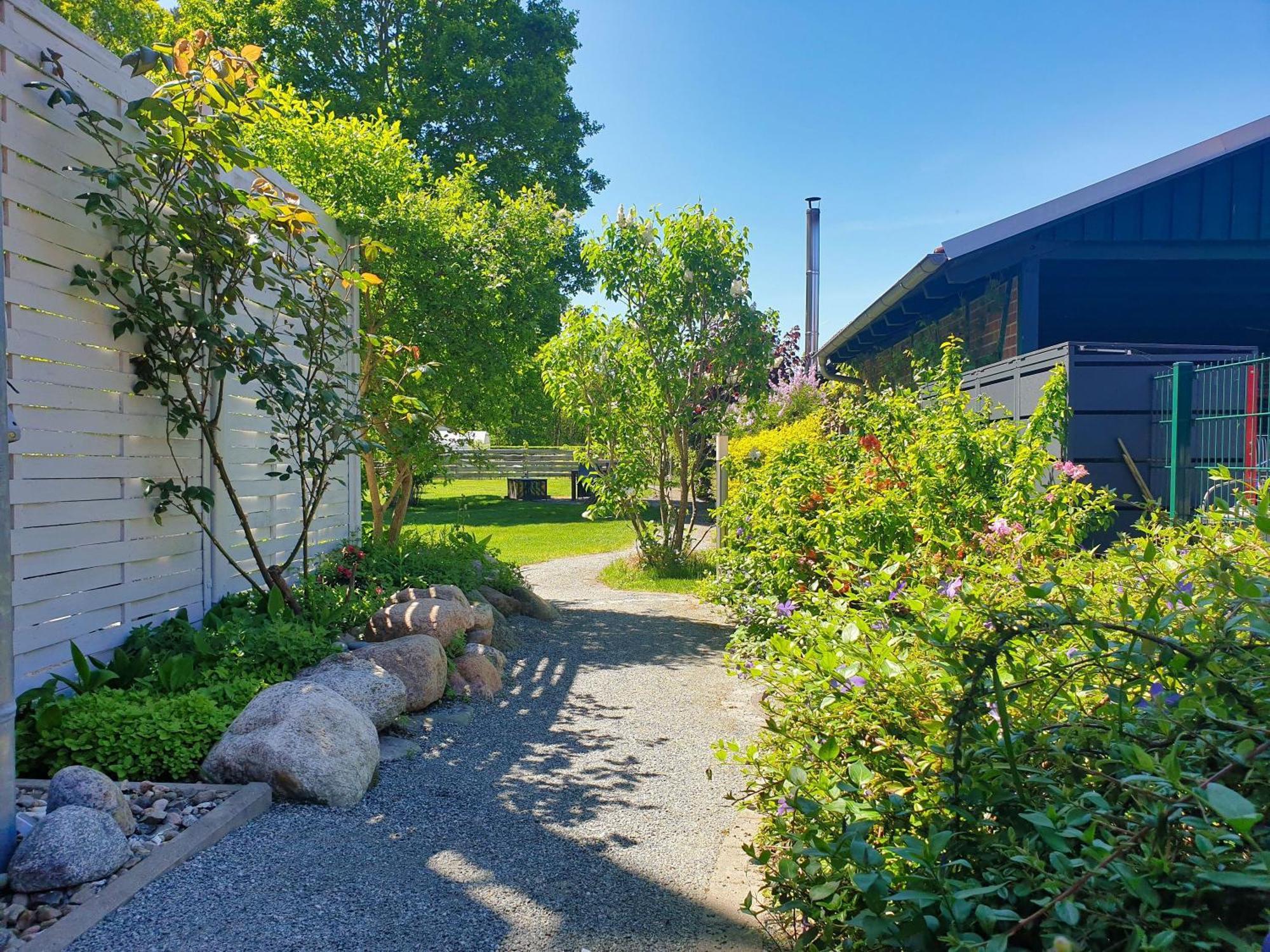Fewo Am Wald Fewo 03 - Balkon, Gartennutzung, Sauna Glowe Kültér fotó