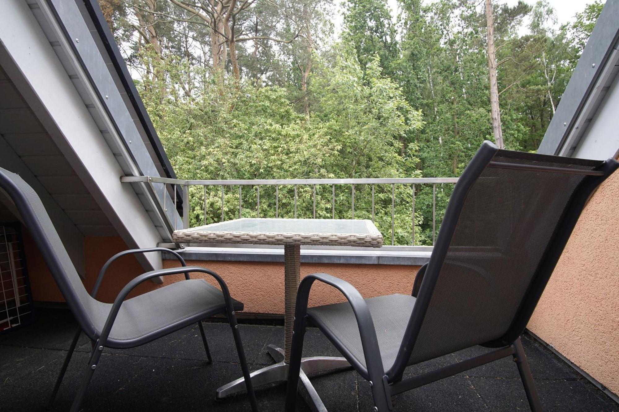 Fewo Am Wald Fewo 03 - Balkon, Gartennutzung, Sauna Glowe Kültér fotó